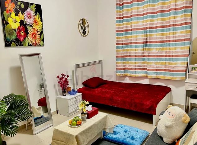 Master Bedroom Al Barsha 1 for FEMALE (RUSS/EUR)